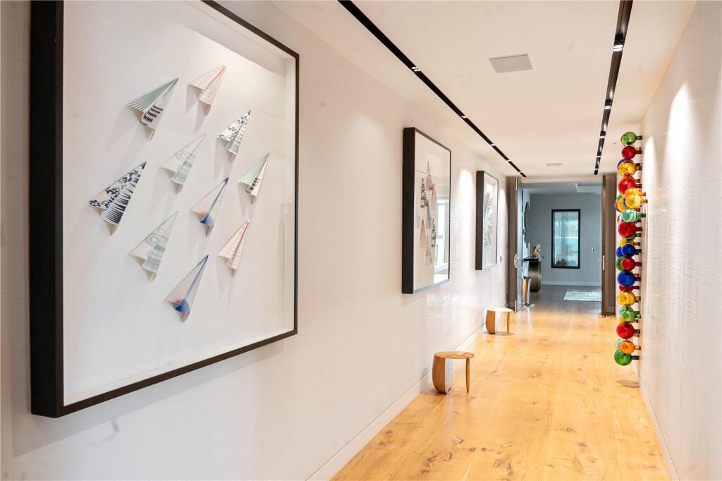 5 bedroom penthouse for sale in The Knightsbridge Apartments, 199 Knightsbridge, London, SW7